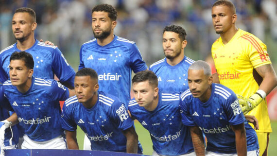 Cruzeiro almeja a liderança do grupo na Copa Sul-Americana (foto: Alexandre Guzanshe/EM/D.A. Press)