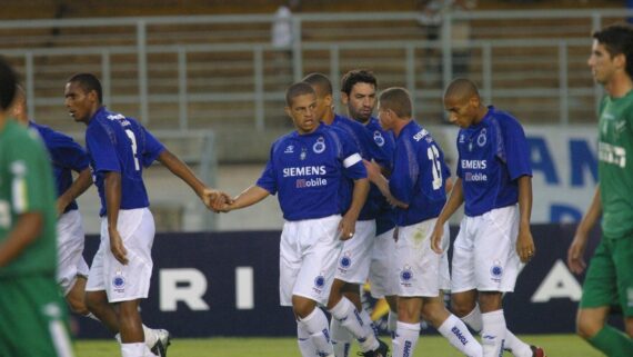Último jogo de Alex pelo Cruzeiro (foto: Paulo Filgueiras/Estado de Minas)
