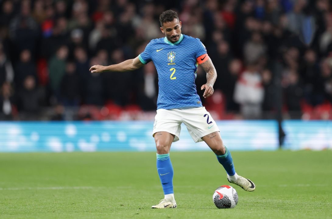 Danilo pela Seleção Brasileira (foto: Rafael Ribeiro/ CBF)