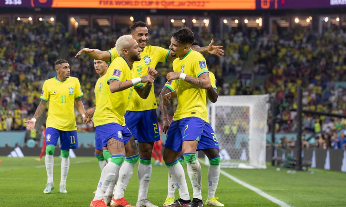 Danilo em jogo da Seleção (foto: Lucas Figueiredo/CBF)