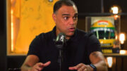 Denilson, ex-jogador e atual comentarista (foto: Reprodução / YouTube)