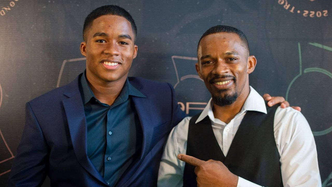 Endrick ao lado do pai, Douglas Ramos (foto: Reprodução/Gazeta Esportiva)