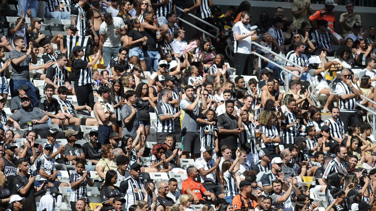 Torcida do Atlético na Arena MRV (foto: Alexandre Guzanshe/EM/D.A. Press)