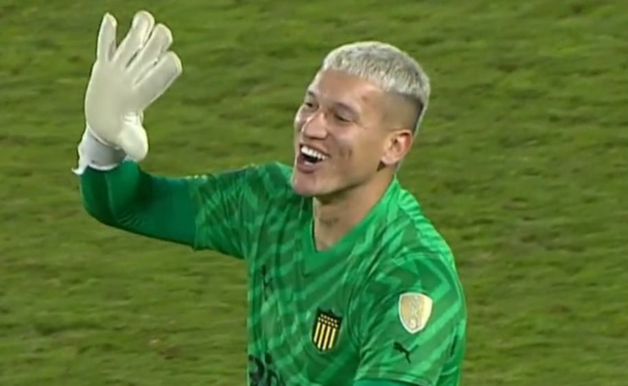 Washington Aguerre, goleiro do Peñarol, provocou jogadores do Atlético na Libertadores (foto: Reprodução/ESPN)