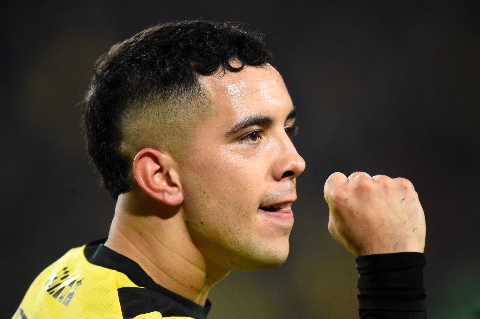 Jogador do Peñarol comemora gol (foto: Dante Fernández/AFP)