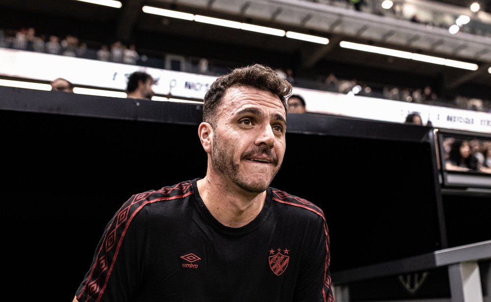 Mariano Soso, técnico do Sport, antes de confronto contra o Atlético na Arena MRV (foto: Rafael Costa/Sport)