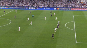 Lance polêmico do jogo entre Real Madrid e Bayern, pela semifinal da Champions - Crédito: 