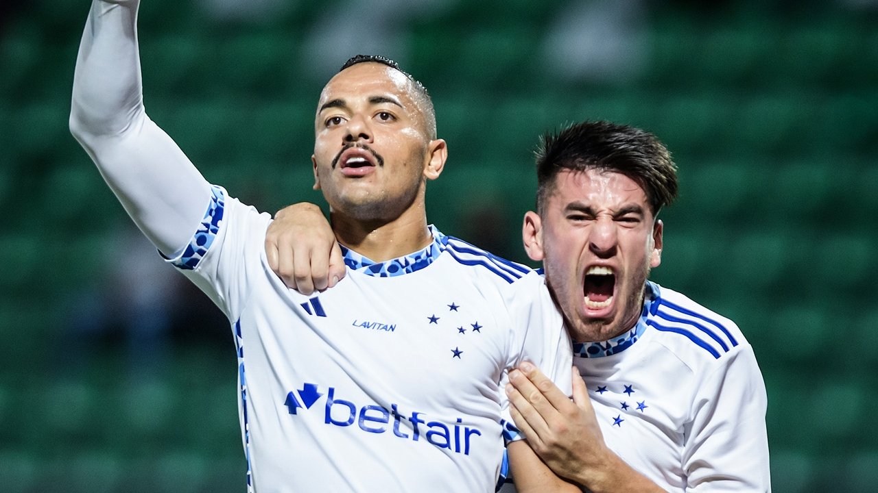 Jogadores do Cruzeiro na vitória por 3 a 0 sobre o Alianza (foto: Gustavo Aleixo/Cruzeiro)