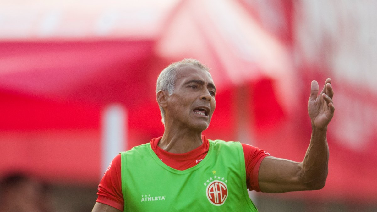 Romário, presidente do América-RJ (foto: Daniel RAMALHO / AFP)