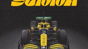 Carro em homenagem a Senna na McLaren - Crédito: 