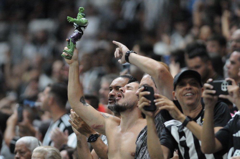 Torcedores do Atlético durante a vitória sobre o Caracas, pela Libertadores (foto: Alexandre Guzanshe/EM/D.A Press)