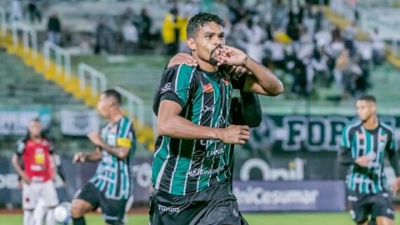 Ronald marcou o gol da vitória do Maringá sobre o Pouso Alegre (foto: Fernando Teramatsu/ MFC)