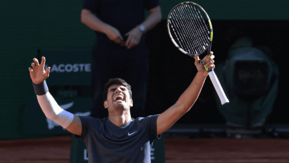 Carlos Alcaraz, tenista espanhol (foto: Alain Jocard/AFP
)