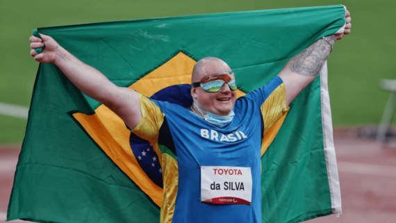 Alessandro Rodrigo Da Silva, bicampeão paralímpico no lançamento de disco (foto: Wander Roberto/CPB)