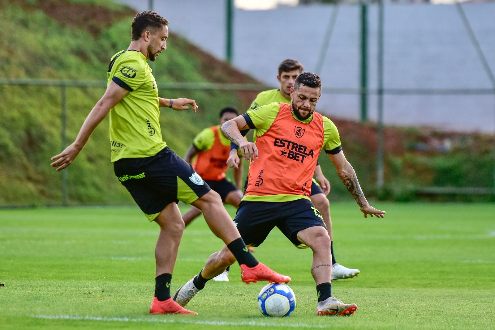 América em treino preparatório para o jogo contra a Ponte Preta (foto: Mourão Panda/América)