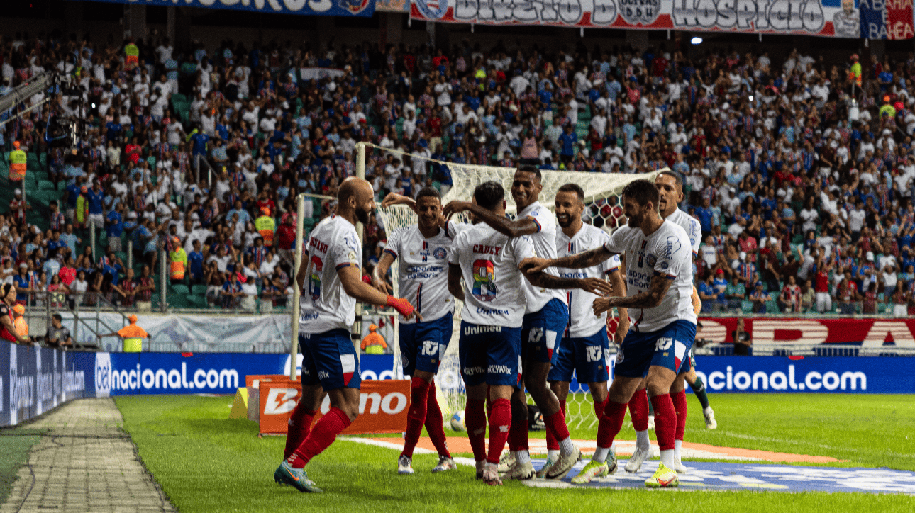 Jogadores do Bahia comemorando gol sobre Vasco, pela 12ª rodada do Brasileiro (foto: Letícia Martins/EC Bahia)