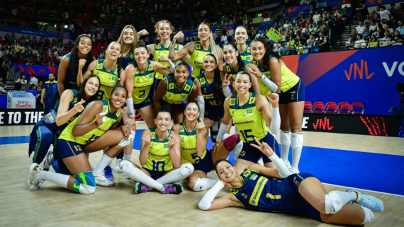 Jogadoras de vôlei da Seleção Brasileira Feminina (foto: Reprodução/FIVB)