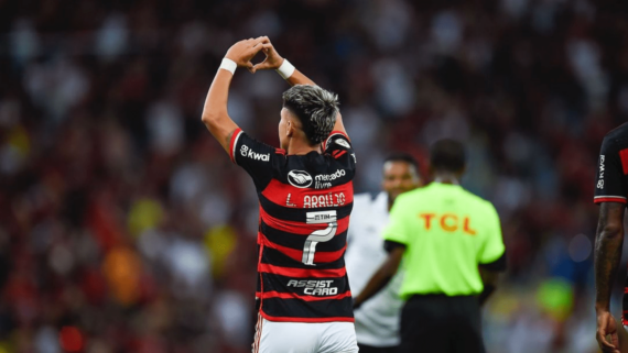 Luiz Araújo, atacante do Flamengo (foto: Marcelo Cortes/CRF
)