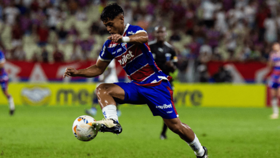 Kervin Andrade, jogador do Fortaleza (foto: Thiago Gadelha/AFP)