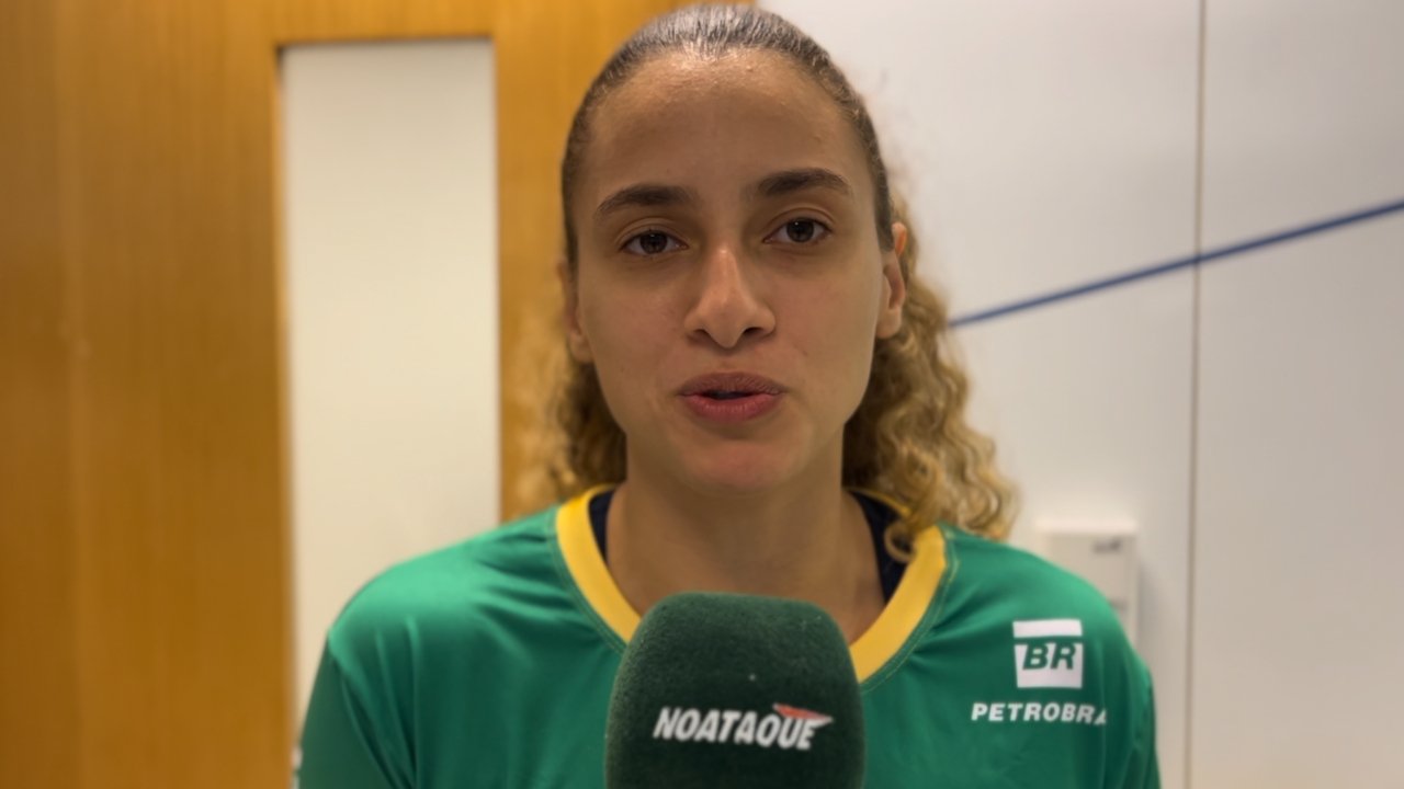 Milena Titoneli com microfone do No Ataque (foto: Pedro Bueno / No Ataque)