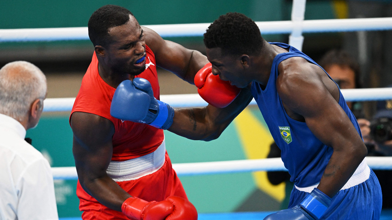 Keno Marley lutando com Julio Cesar no Pan-Americano de 2023 - (foto: Raul ARBOLEDA / AFP)