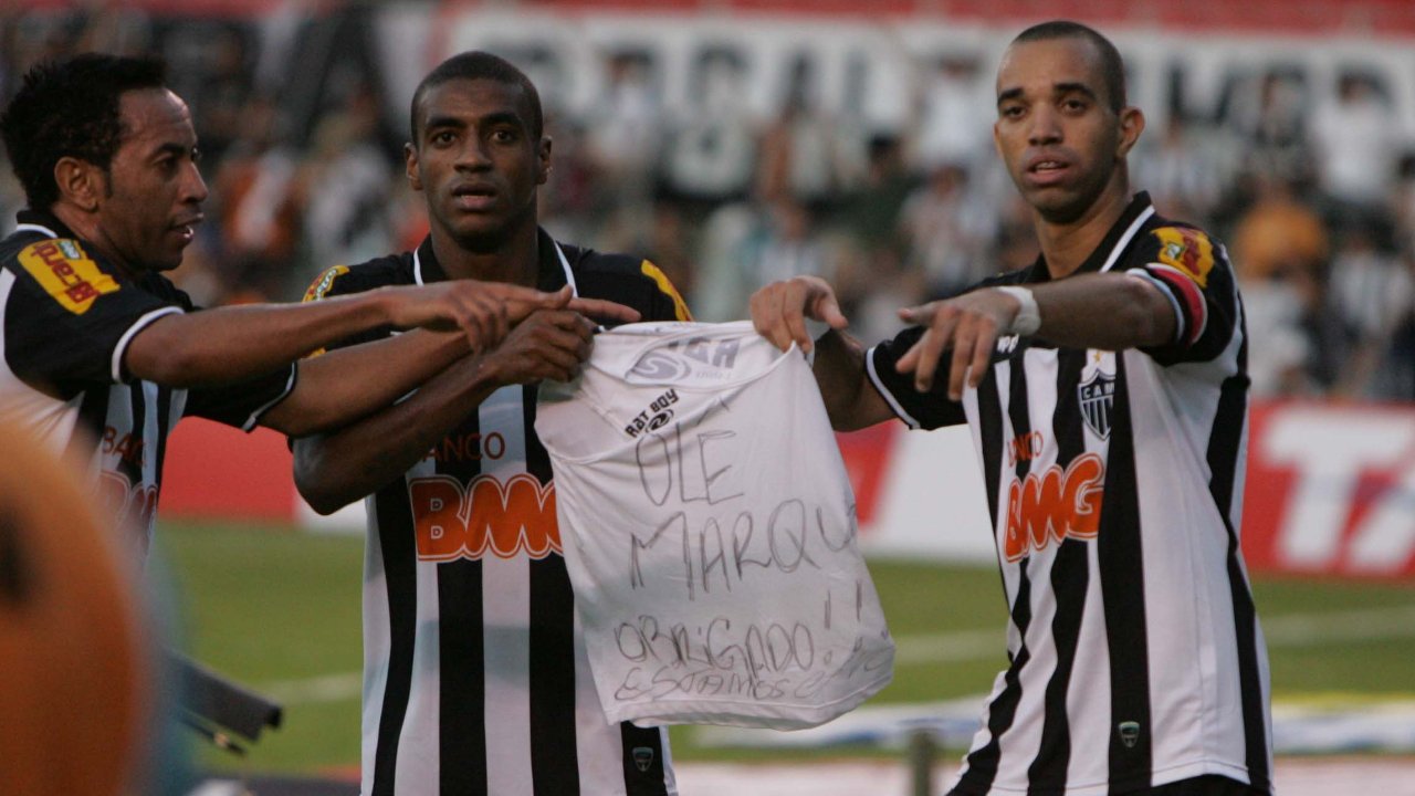 Júnior, Muriqui e Tardelli no Atlético (foto: Bruno Cantini/Divulgacao)