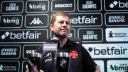 Rafael Paiva em coletiva pelo Vasco (foto: Leandro Amorim/Vasco)