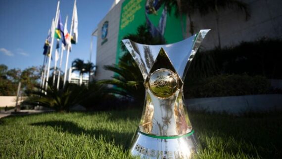 Taça do Campeonato Brasileiro (foto: Foto: Lucas Figueiredo/CBF)
