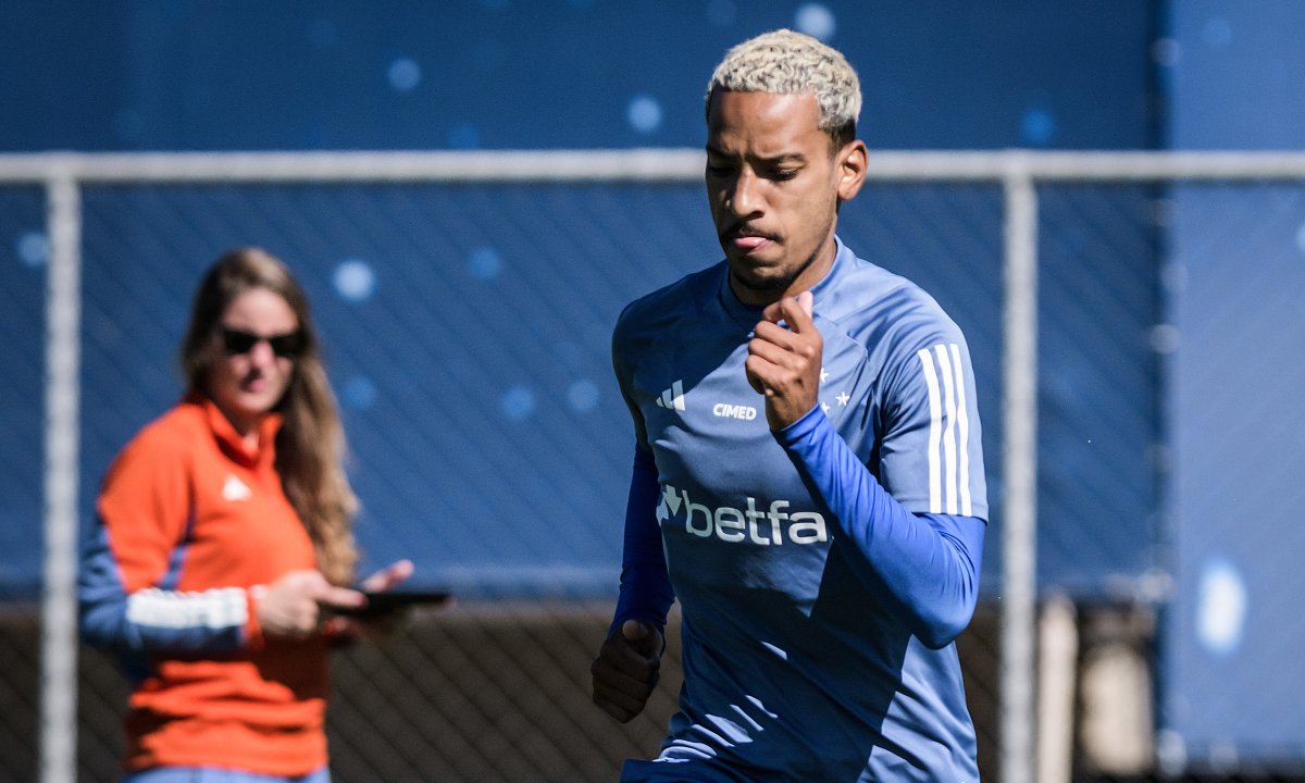 Matheus Pereira em treino do Cruzeiro (foto: Gustavo Aleixo/Cruzeiro)