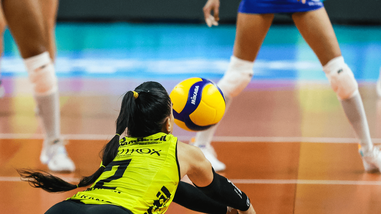 Natinha, líbero do Praia Clube e da Seleção Brasileira (foto: Eliezer Esportes/Praia Clube)