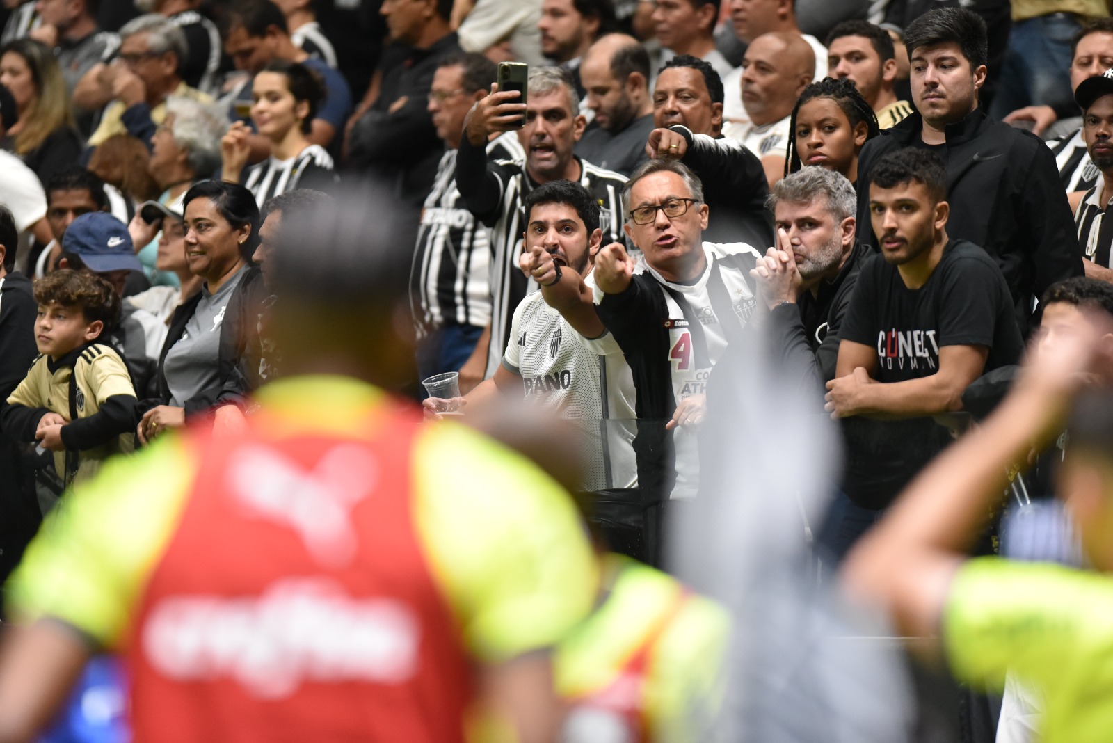Torcedores do Atlético se revoltaram após gol de Estêvão na Arena MRV - (foto: Ramon Lisboa/EM/D.A Press)