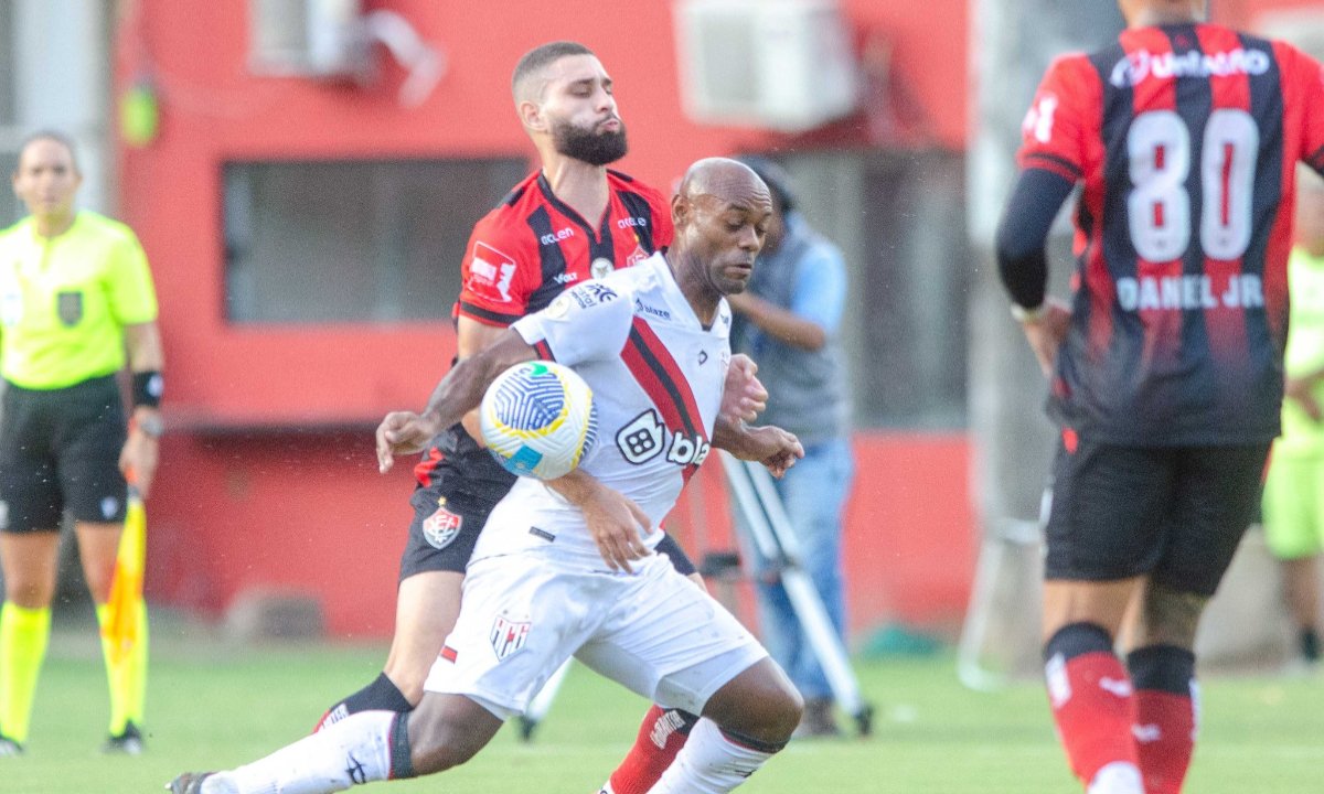 Atlético-GO e Vitória pela Série A (foto: Divulgação/Atlético-GO)