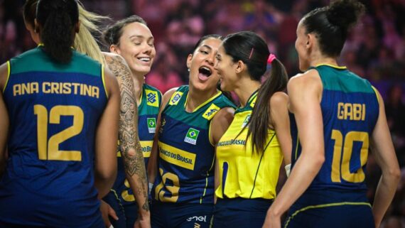 BRASIL X BULGARIA VOLEI FEMININO (foto: Reprodução/Twitter/CBV)