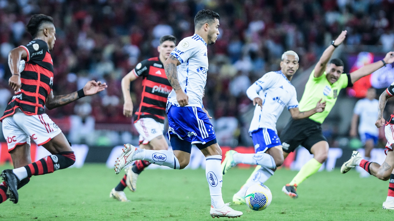 Cruzeiro joga mal e perde para Criciúma no Brasileirão