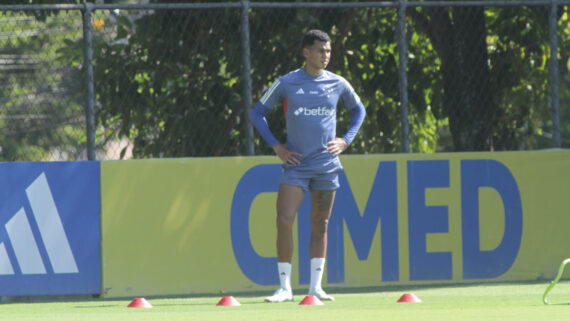 Fernando Henrique foi devolvido pelo Vila Nova ao Cruzeiro (foto: Edesio Ferreira/EM/D.A Press)