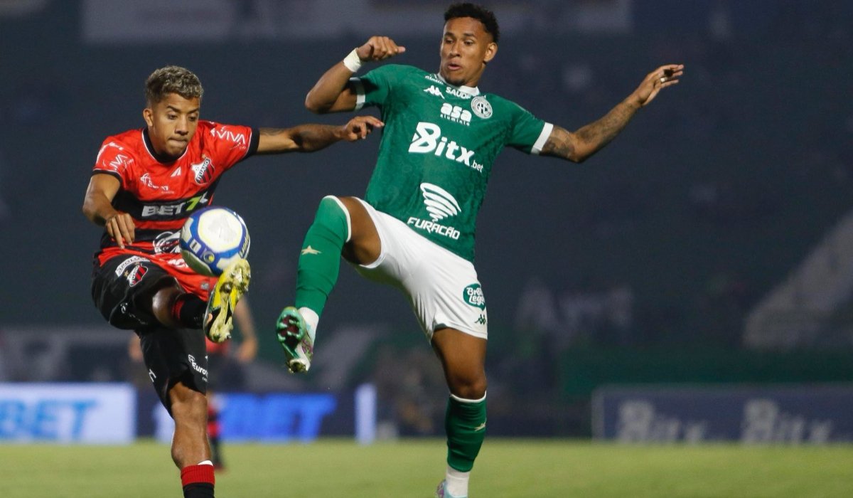 Lance do jogo entre Guarani e Ituano (foto: Miguel Schincariol / Ituano)