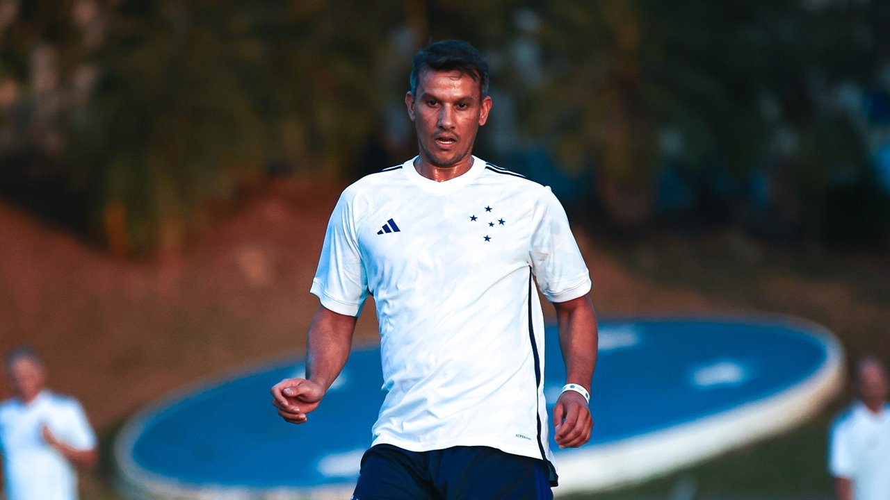 Henrique, ídolo do Cruzeiro (foto: Gustavo Martins/Cruzeiro)