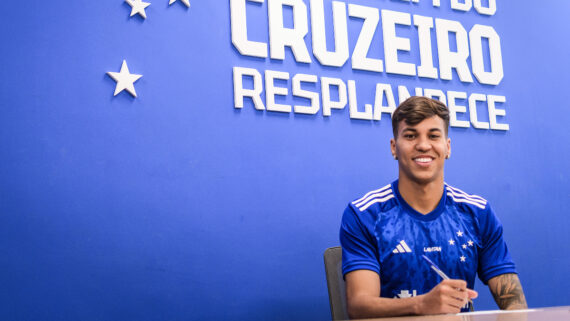 Kaio Jorge assinou contrato com o Cruzeiro (foto: Divulgação/Cruzeiro)