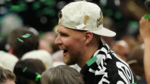 Kristaps Porzingis, campeão da NBA com o Celtics - Crédito: 