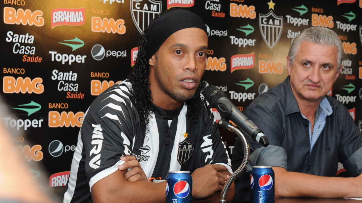 Apresentação de Ronaldinho Gaúcho no Atlético - (foto: Marcos Michelin/EM/D.A Press)