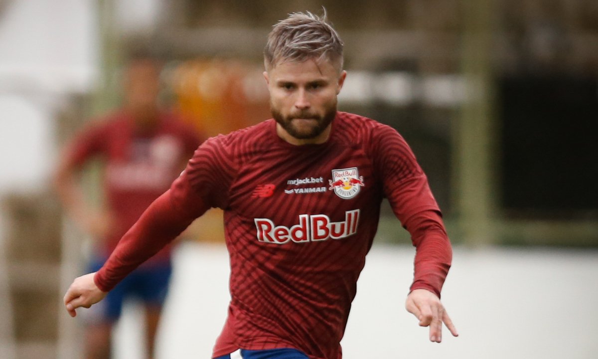 Sasha em treino pelo RB Bragantino (foto: Ari Ferreira/Red Bull Bragantino)