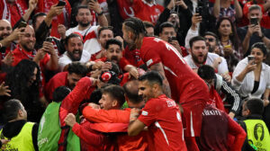 Seleção Turca comemora gol em vitória contra Geórgia na Eurocopa - Crédito: 