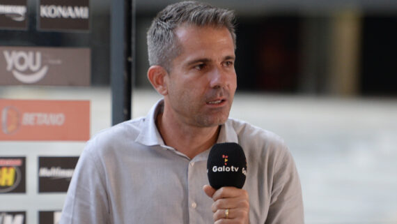 Victor Bagy, diretor de futebol do Atlético, na Arena MRV (foto: Túlio Santos/EM/D.A Press)
