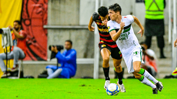 Jogadores de América e Sport (foto: Mourão Panda/América)