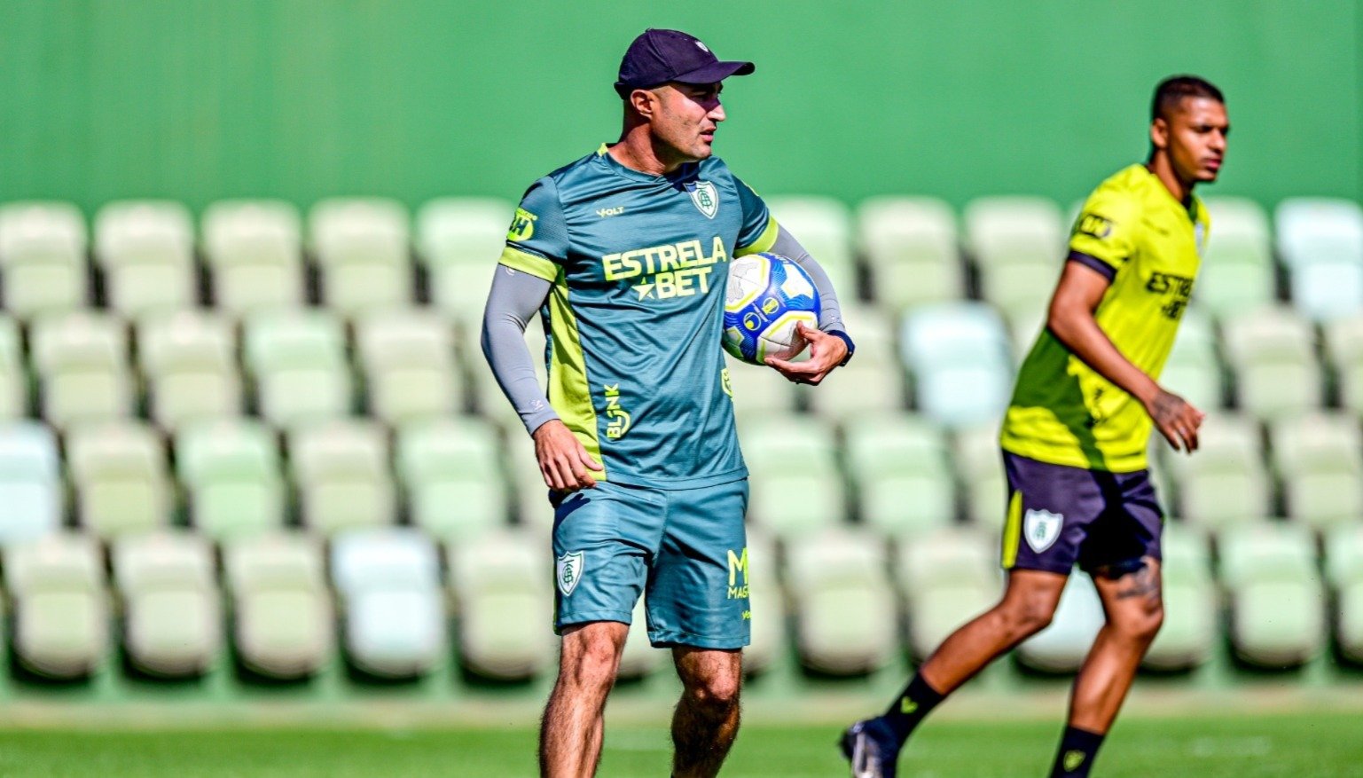Cauan de Almeida, técnico do América (foto: Mourão Panda/América)