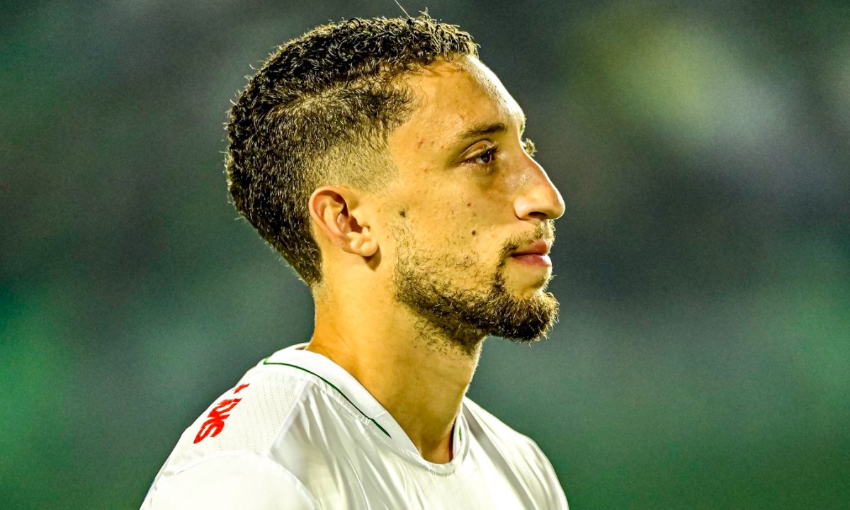 Júlio, zagueiro do América (foto: Mourão Panda/América)