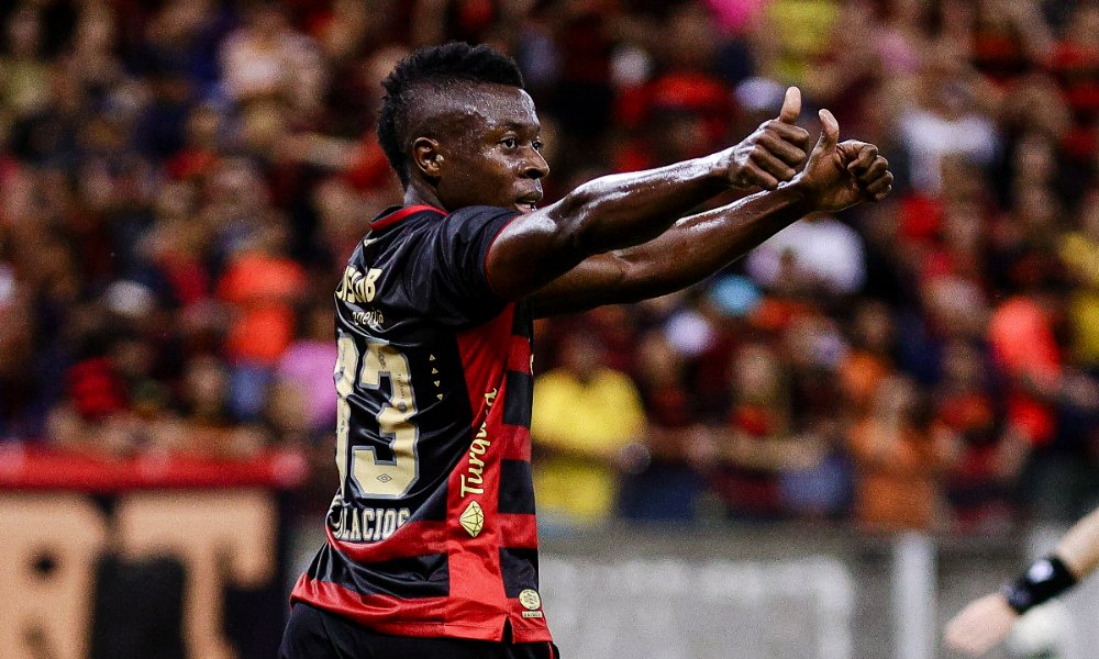 Helibelton Palacios em jogo pelo Sport (foto: Paulo Paiva / Sport)