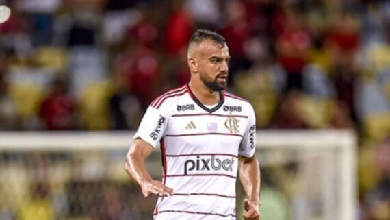 Fabrício Bruno em jogo pelo Flamengo (foto: Marcelo Cortes/CRF)