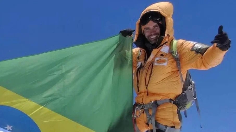Parapentista brasileiro Rodrigo Chaddad Raineri morreu aos 55 anos (foto: Reprodução)
