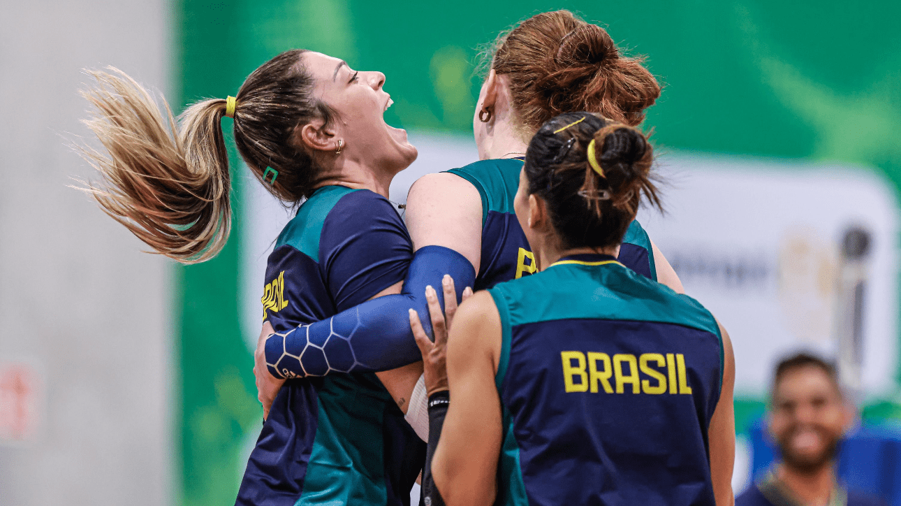 Jogadoras de vôlei da Seleção Brasileira (foto: Wander Roberto/COB)